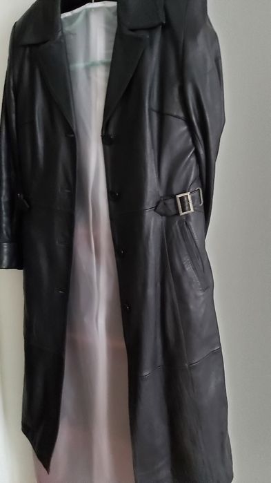 Кожанный плащ- пальто