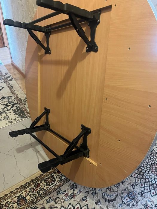 Продам старинный дубовый шкаф