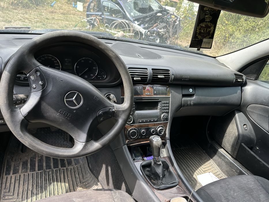 Мерцедес c200 122к.с