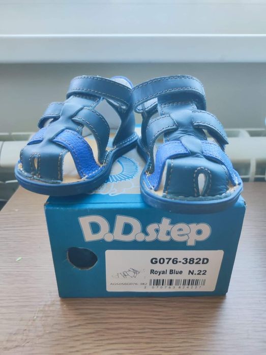 Детски сандали D.D.Step, нови, 22 номер