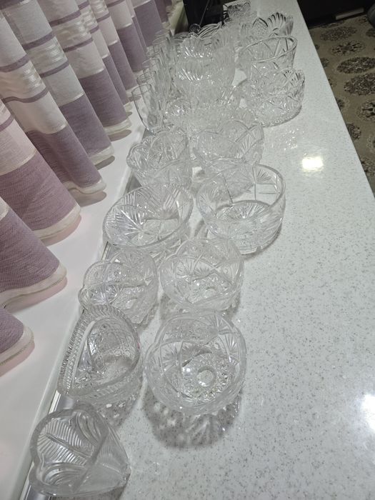 Хрустальные вазы, салатницы