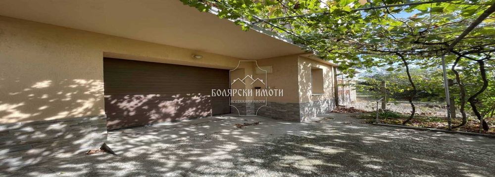 Етаж от къща в с. Първомайци