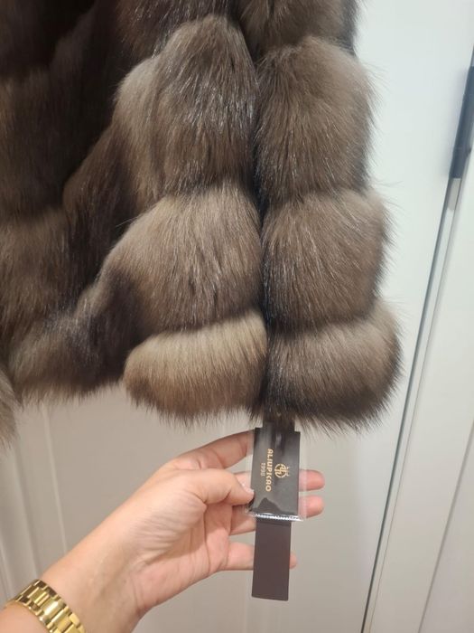 Продам шубу  куница