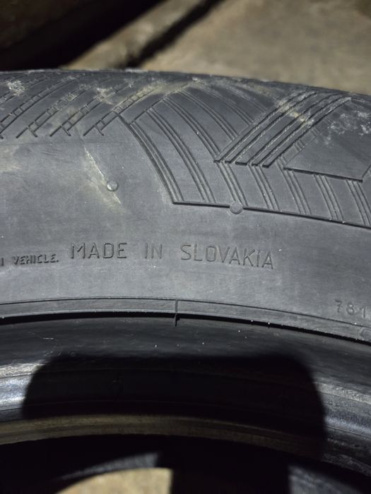 Шины продам летние стояли на бмв х5