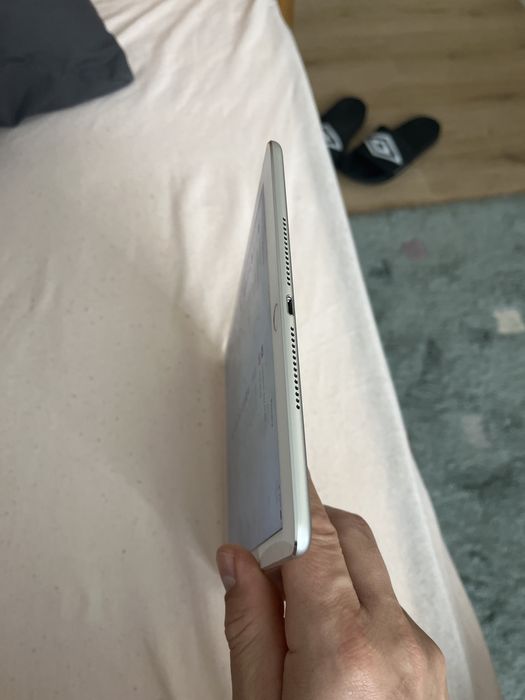 Ipad air 2 A1567 64gb