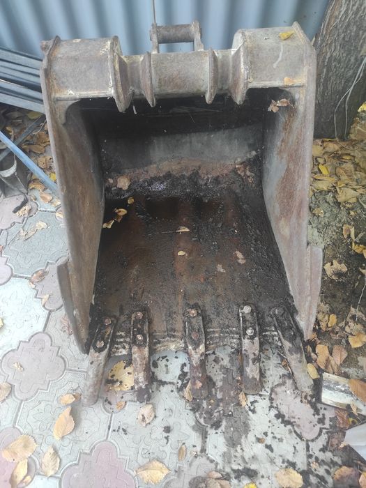 Продаю ковш экскаватора.