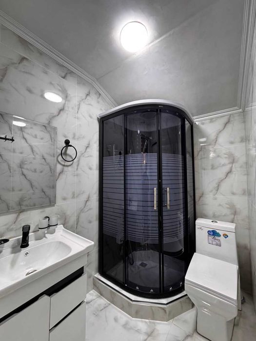 4х комнатная квартира на 4 этаже 90кв/м, в Самарканде