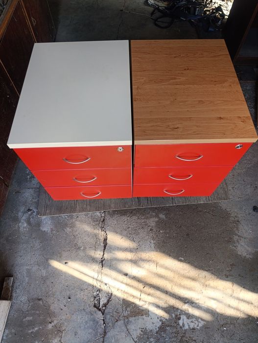 Офис шкафче-контейнер