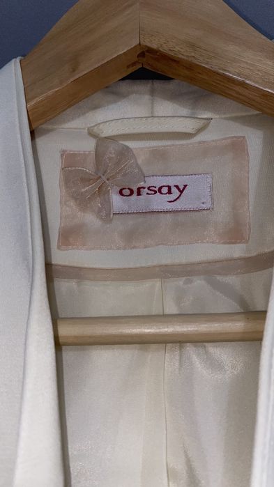 Vând sacou alb ORSAY