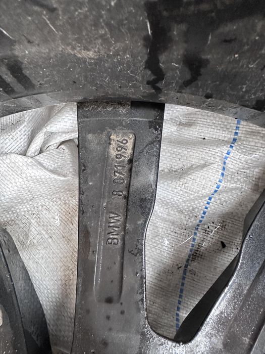 Jantă BMW X5/X6 r20