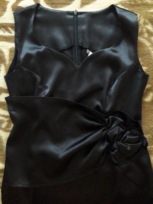 Черна елегантна къса рокля