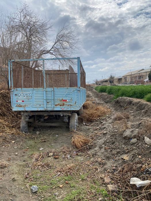 Мтз-80 трактор ва тележка сотилади