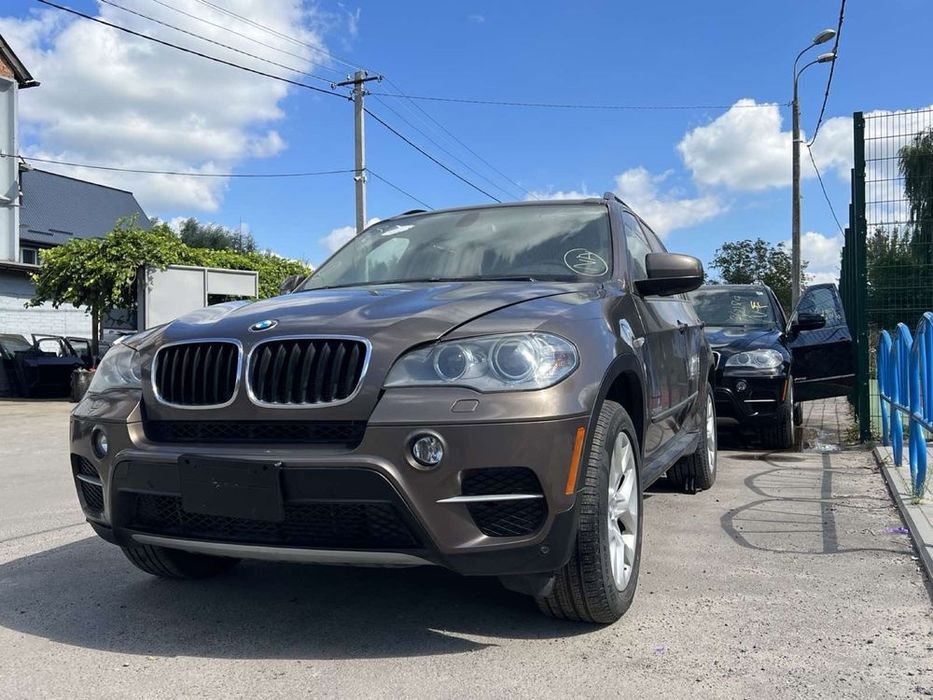 Привозной бампер рестайлинг и дорест е53 Х5