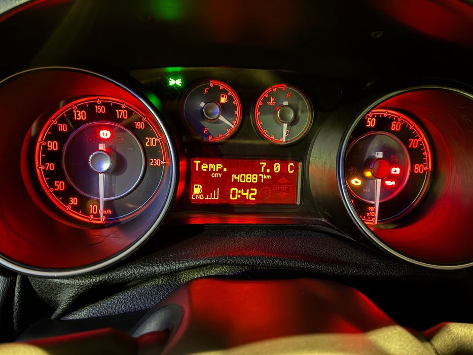 Proprietar vând Fiat punto