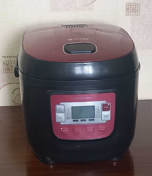 Мультиварка VITEK VT-4200 R, 800Вт, 3л