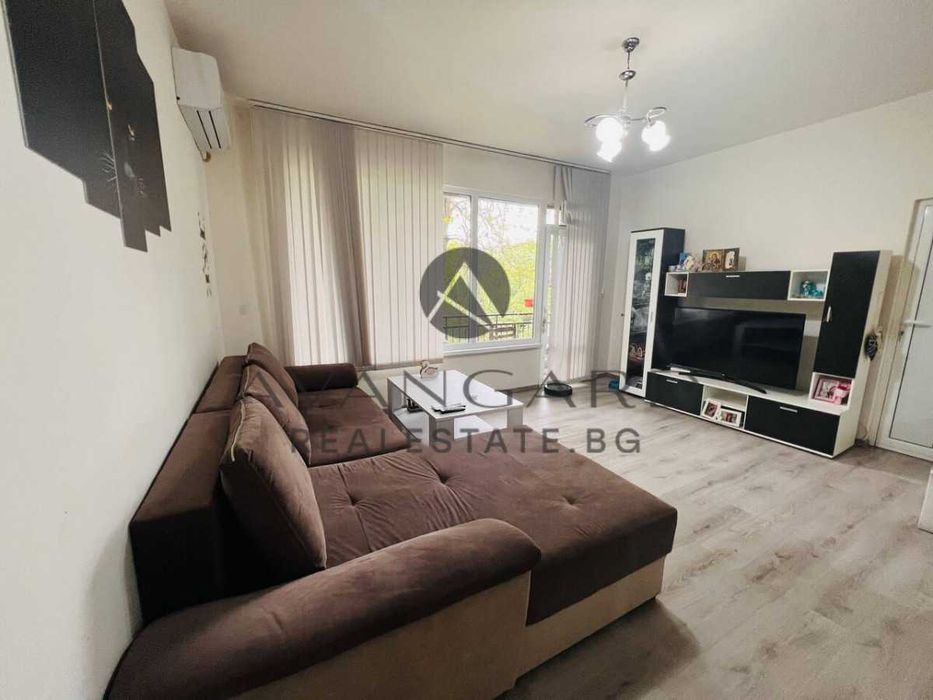 Продава се Тристаен апартамент в Пловдив, Христо Смирненски - 86 кв.м за 1542 €/кв.м - Снимка #2
