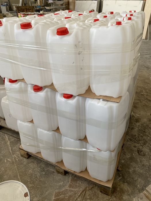 Plastmassa kanistrlar,bochkalar,chelaklar