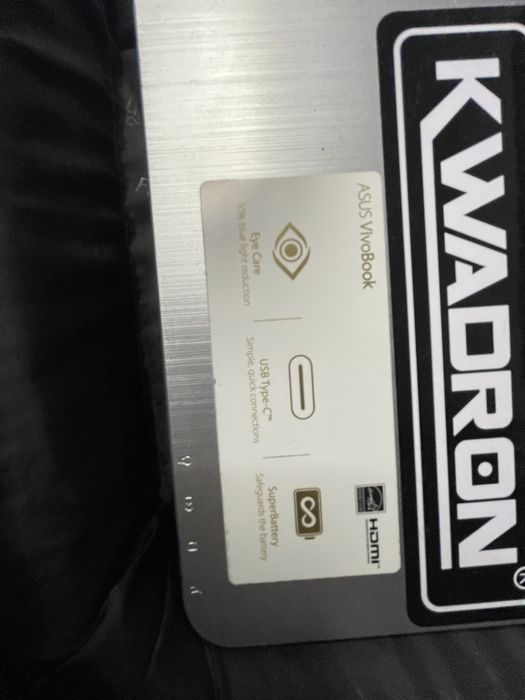 Laptop ASUS X542UR – i5, stare ca nouă