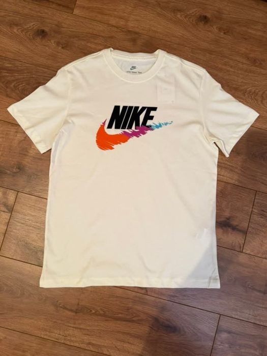 Страхотни мъжки тениски – нови, качествени и супер удобни!