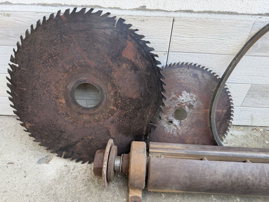 Vand ax de abrig 3 cutite de latime 45 cm tamplarie lemn