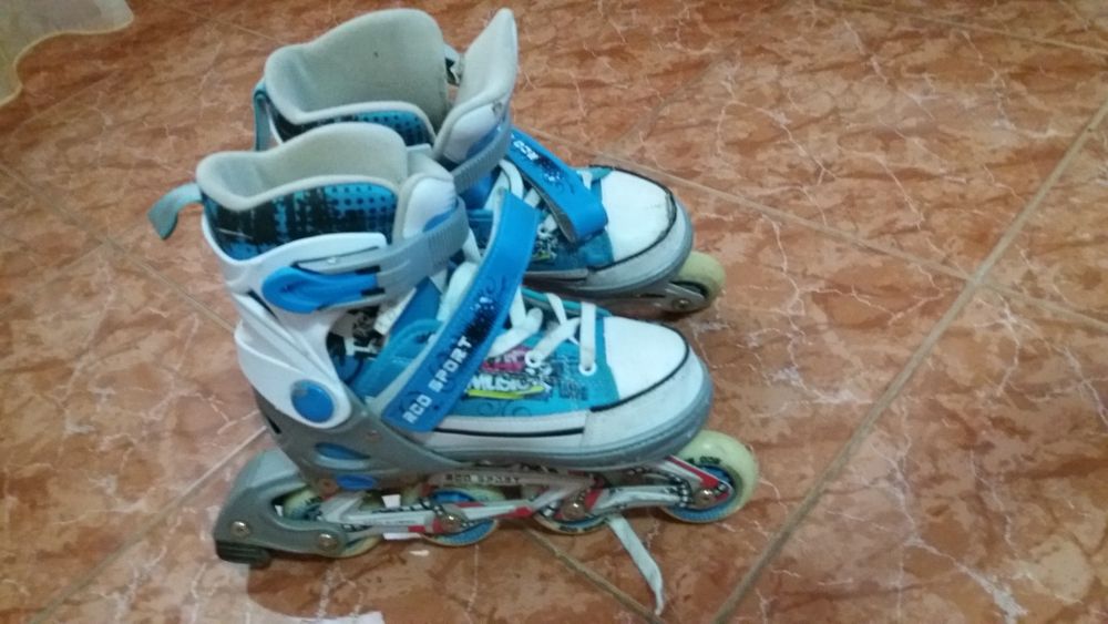 Patine cu rotile reglabile mărimea 33-36