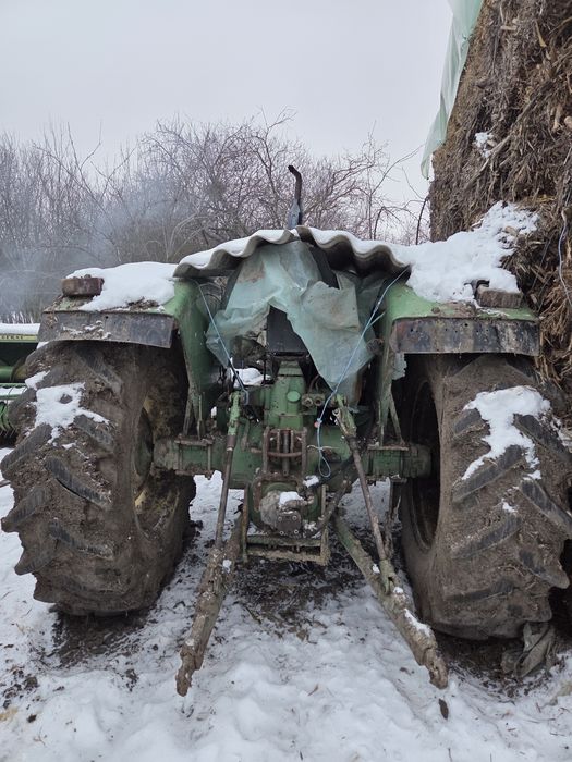 De vânzare 1 tractor!