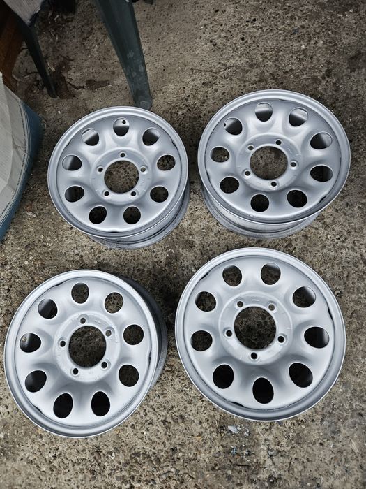 4 jante R15 Suzuki  Vitara benzină Lada Niva Suzuki Vitara 5 * 139.7
