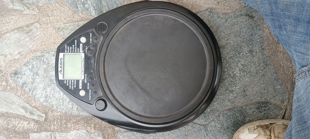 Percuție alesi digital