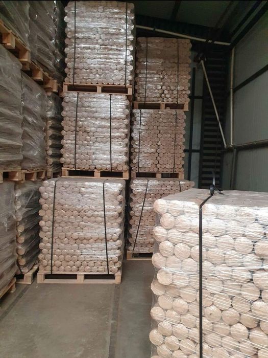 Brichete din rumeguș doar de fag livrate la domiciliu