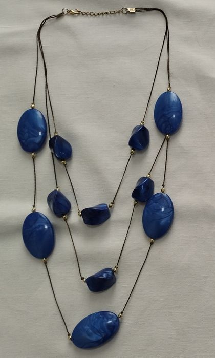 Бусы бижутерия 9 штук