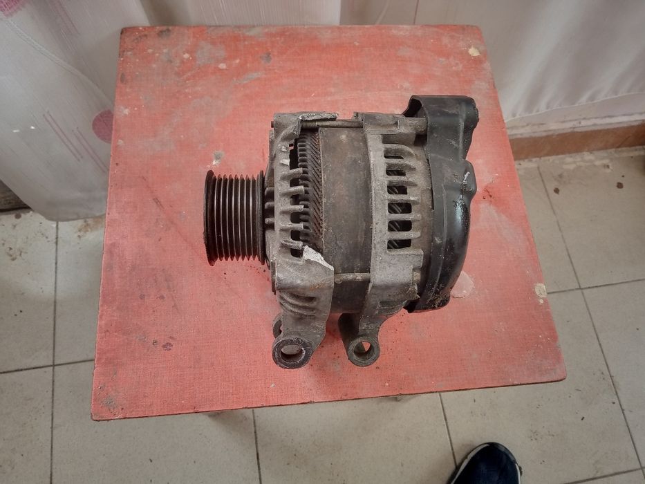 Electromotor pentru mașini mici