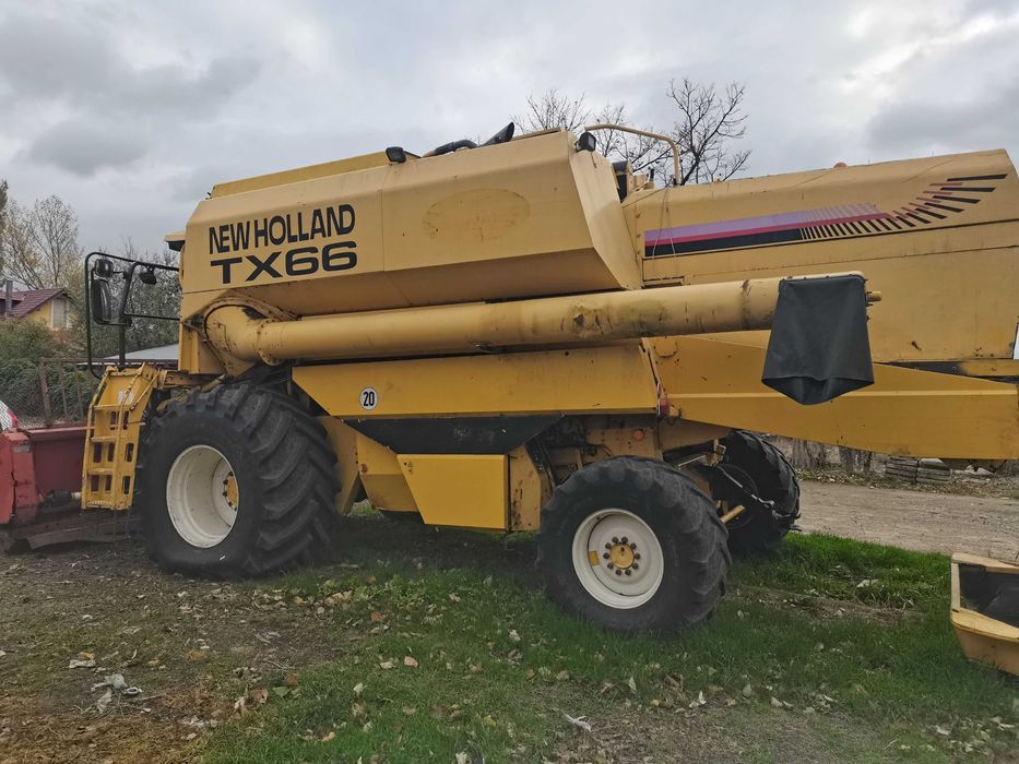 Combina New Holland TX 66