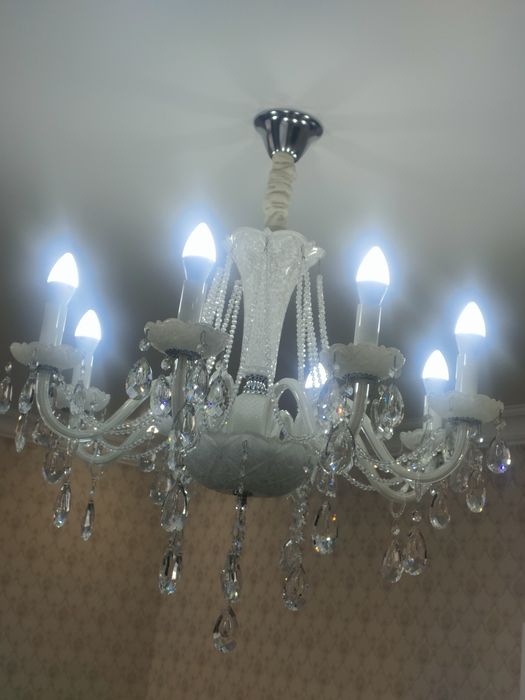 Продам люстру для гостиной