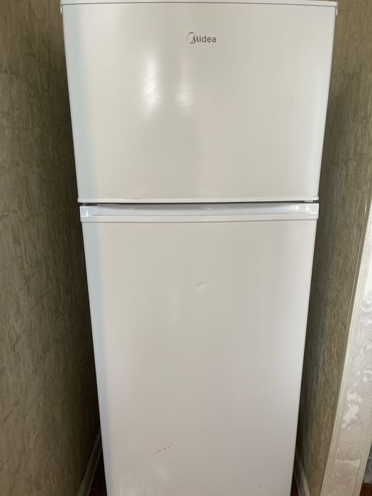 Продам хололильник на запчасти