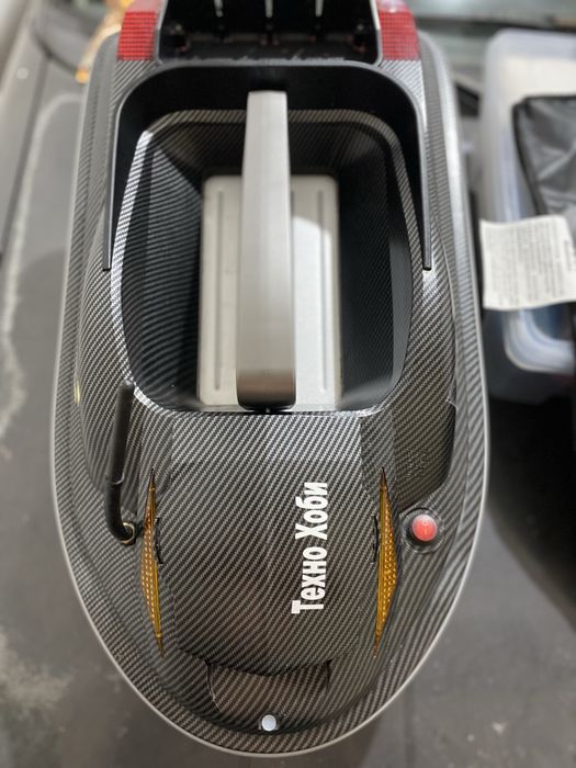 Лодка за захранка HJ817  с GPS,автопилот и круиз контрол