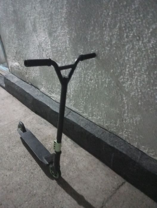 Продам трюковой самокат