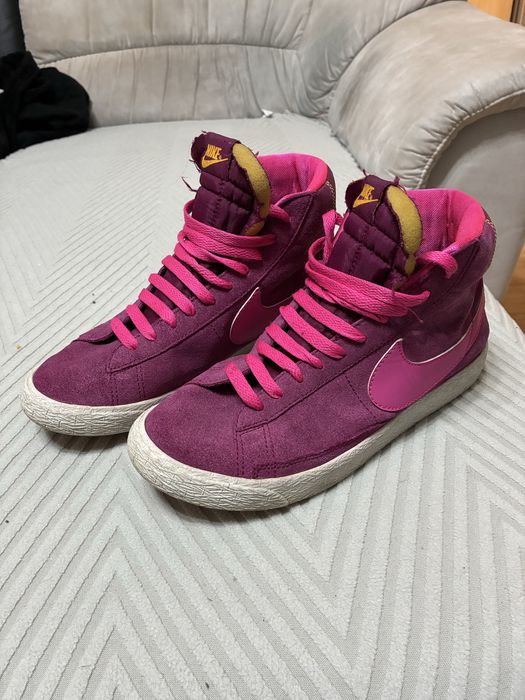 Маратонки Nike, Puma