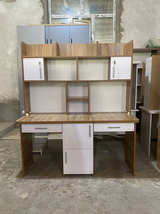 Письменный стол. Dars stoli