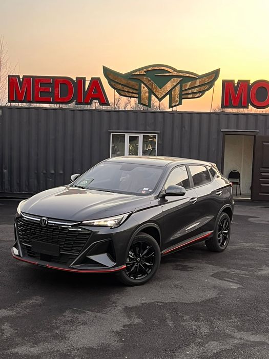 Машина Changan x5+