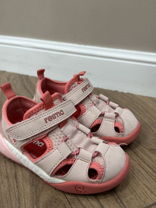 Детская девьчая обувь