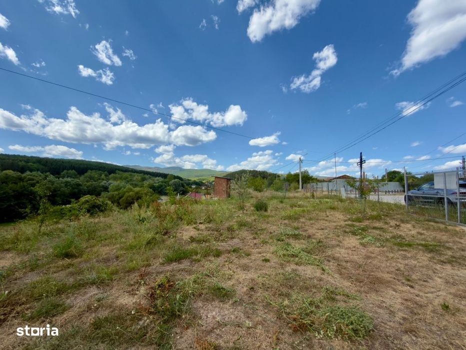 Teren Intravilan 1.137 mp | Savadisla | Utilitati | Panorama Padure
