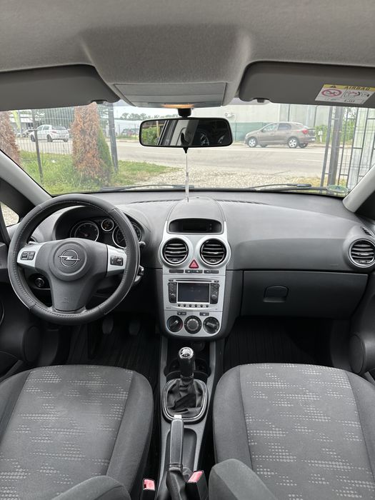 Opel Corsa 2014 1,3 dirsel 70000 km