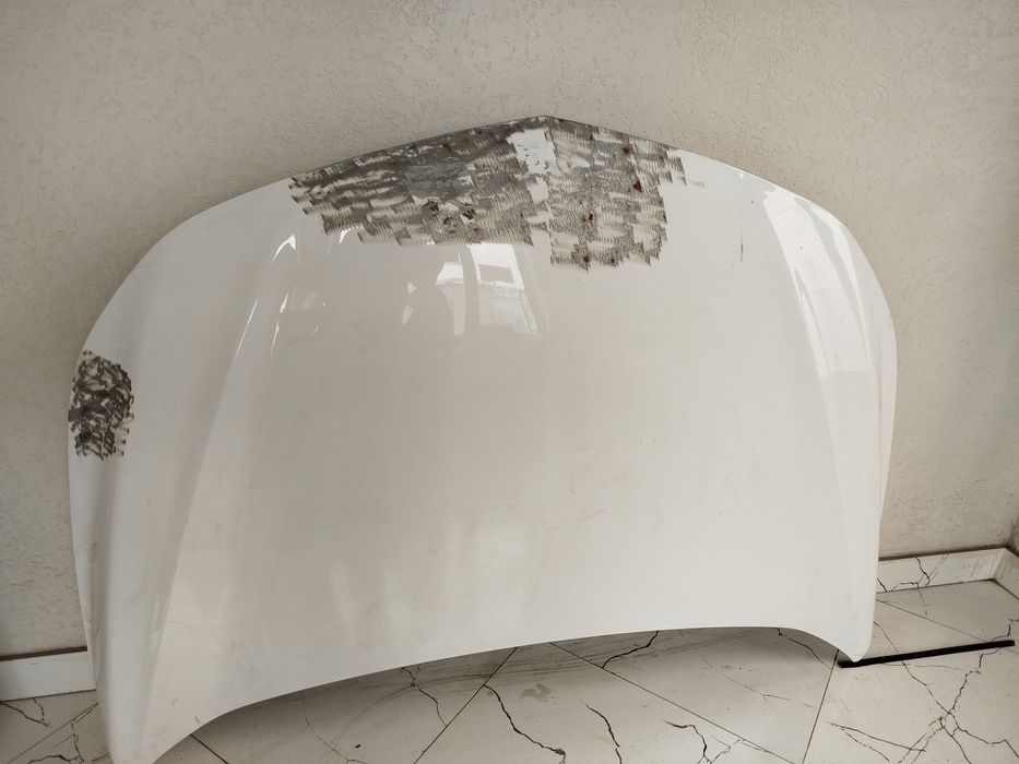 Malibu primer kapot holati alo ozgina petno tushadigan yeri bor