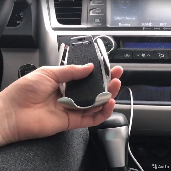 Беспроводная зарядка-держатель для авто