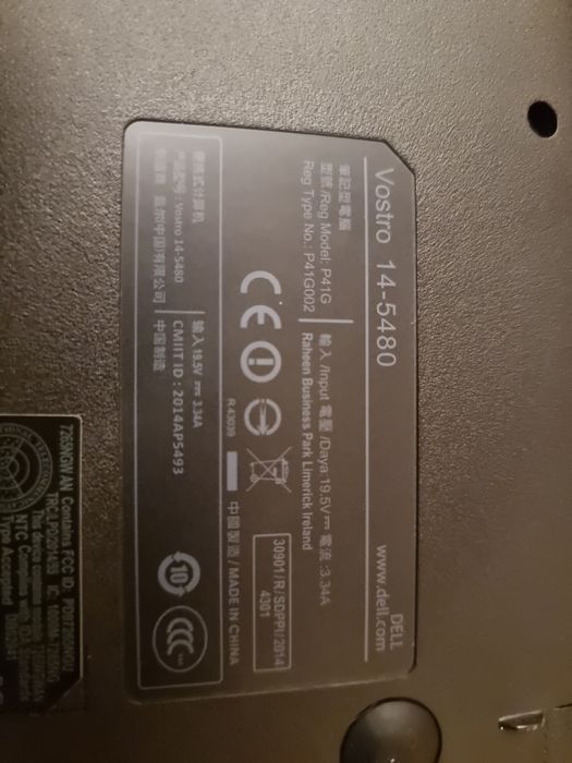 Лаптоп Dell Vostro 14-5480 с 2 неработещи клавиша