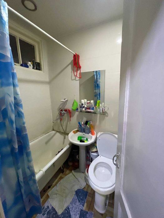 Срочно Продаю 2/4/4 Яшнабад рн.(Дубовая)Кирпичный.2*6.Ц-49500у.е.