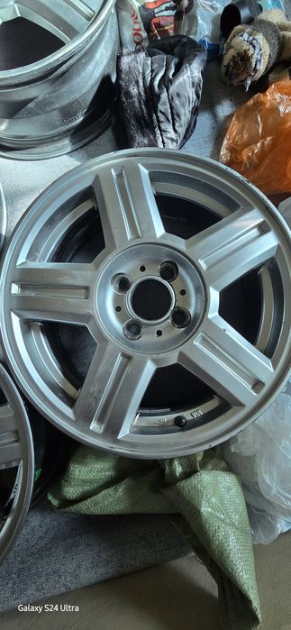 Продам ТОРУСЫ   R15