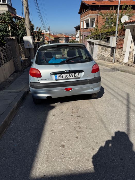 Пежо 206 Автомобил