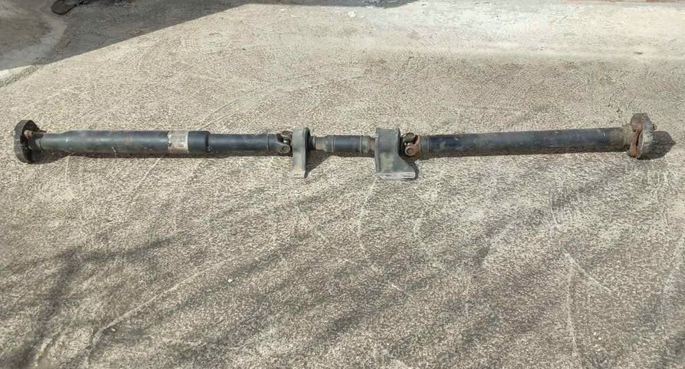 Кардан за Мерцедес w221 дълга база