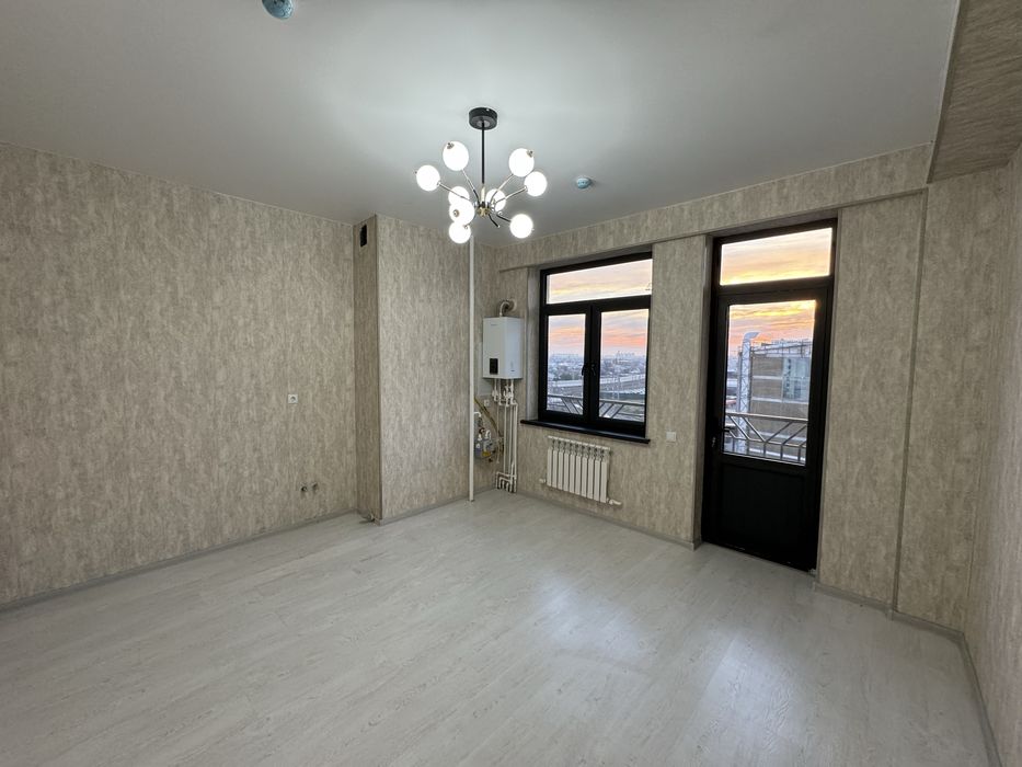 Новостройка 2/8/13 срочно сотилади